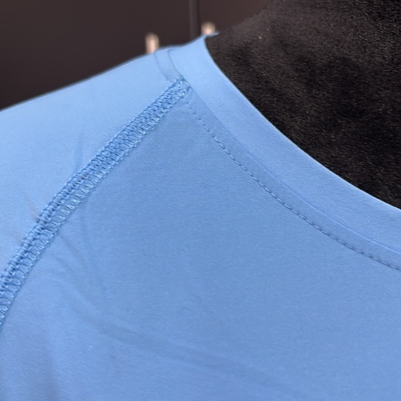 Carhartt Force Modern Fit,long sleeve,base layer, crewneck,dries fast,logo patch - Picture 2 of 12